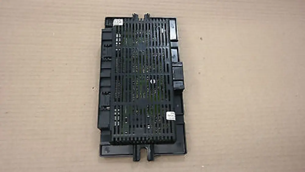 BMW E90 Modulo reposapies LOW BODY CONTROL UNIT 6135 - SKU 6961132 - Número de pieza 6961132
