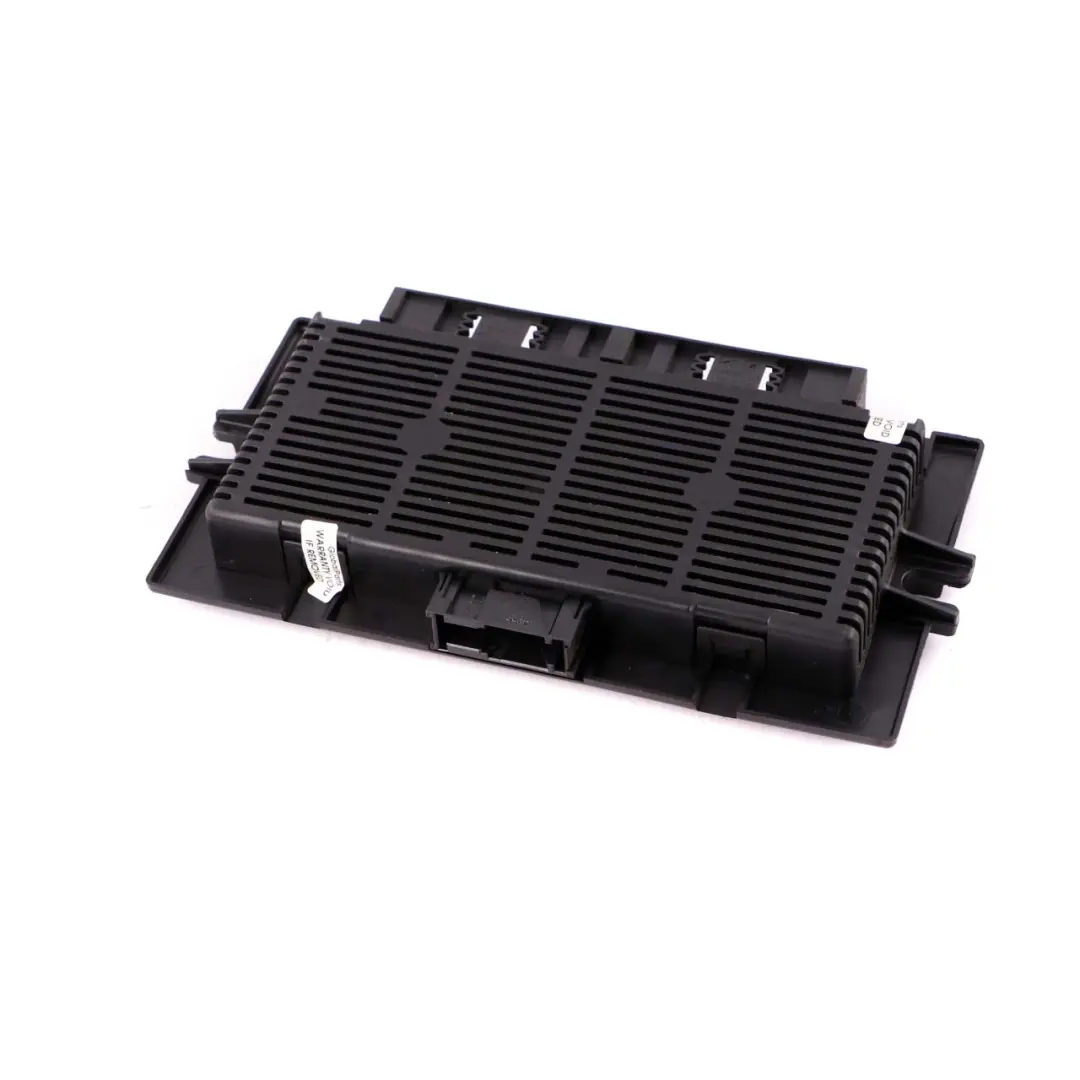 Modulo di controllo luci ECU LCM Unità vano piedi PL2 FRMFA per BMW 1 E87 con numero di parte 6961133 BMW 1 E87 Modulo di controllo luci ECU LCM Unità vano piedi PL2 FRMFA - SKU 6961133 - Numero di parte 6961133