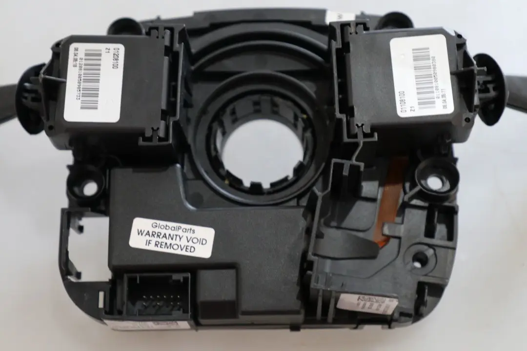 Manetki kierownicy do BMW E82 E90 E93 o numerze 6962654 BMW E82 E90 E93 Manetki kierownicy - SKU 6962654 - Numer Części 6962654