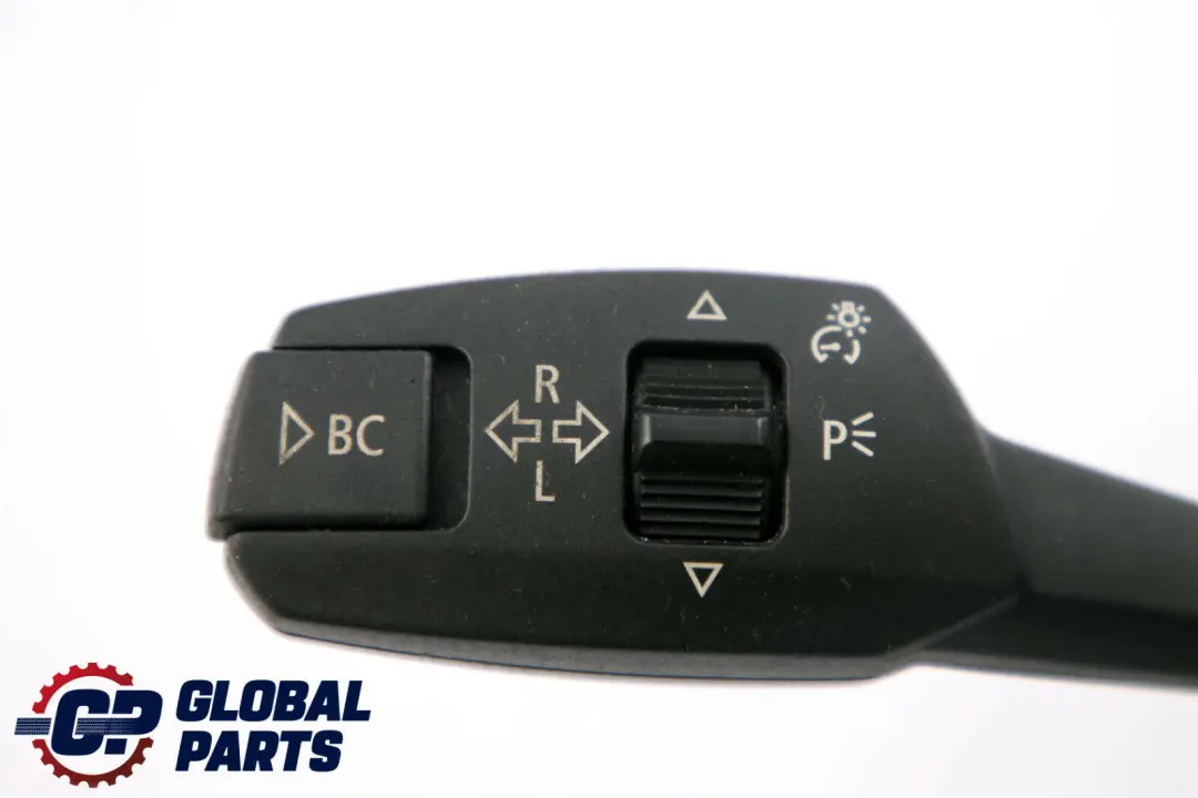 Przełącznik Zespolony Manetki Kierunkowskazów do BMW E70 E81 E87 E91 o numerze 61316962682 BMW E70 E81 E87 E91 Przełącznik Zespolony Manetki Kierunkowskazów - SKU 6962682 - Numer Części 61316962682