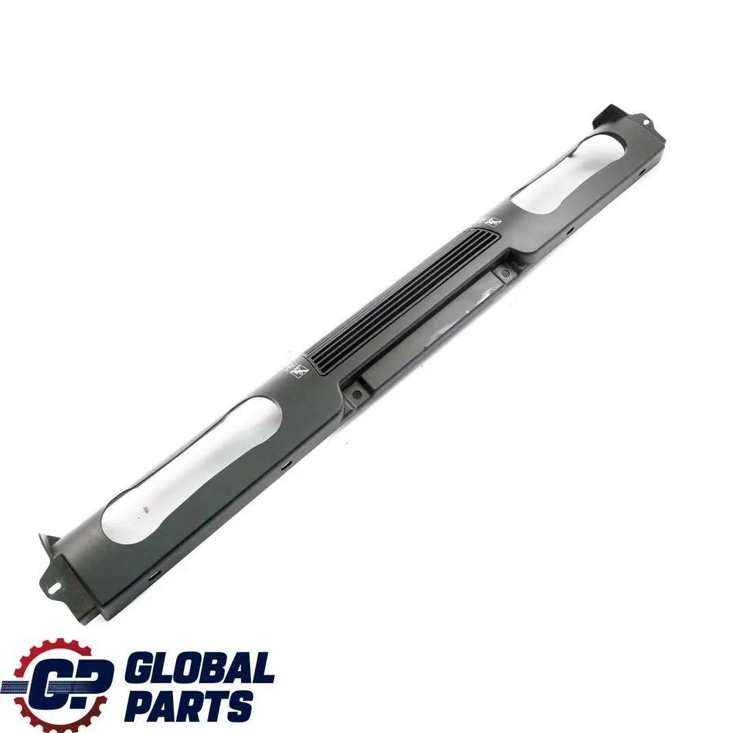 Griglia Ornamentale Luftaustritt Posteriore Nero per BMW E88 Cabrio con numero di parte 6962891 BMW E88 Cabrio Griglia Ornamentale Luftaustritt Posteriore Nero - SKU 6962891 - Numero di parte 6962891