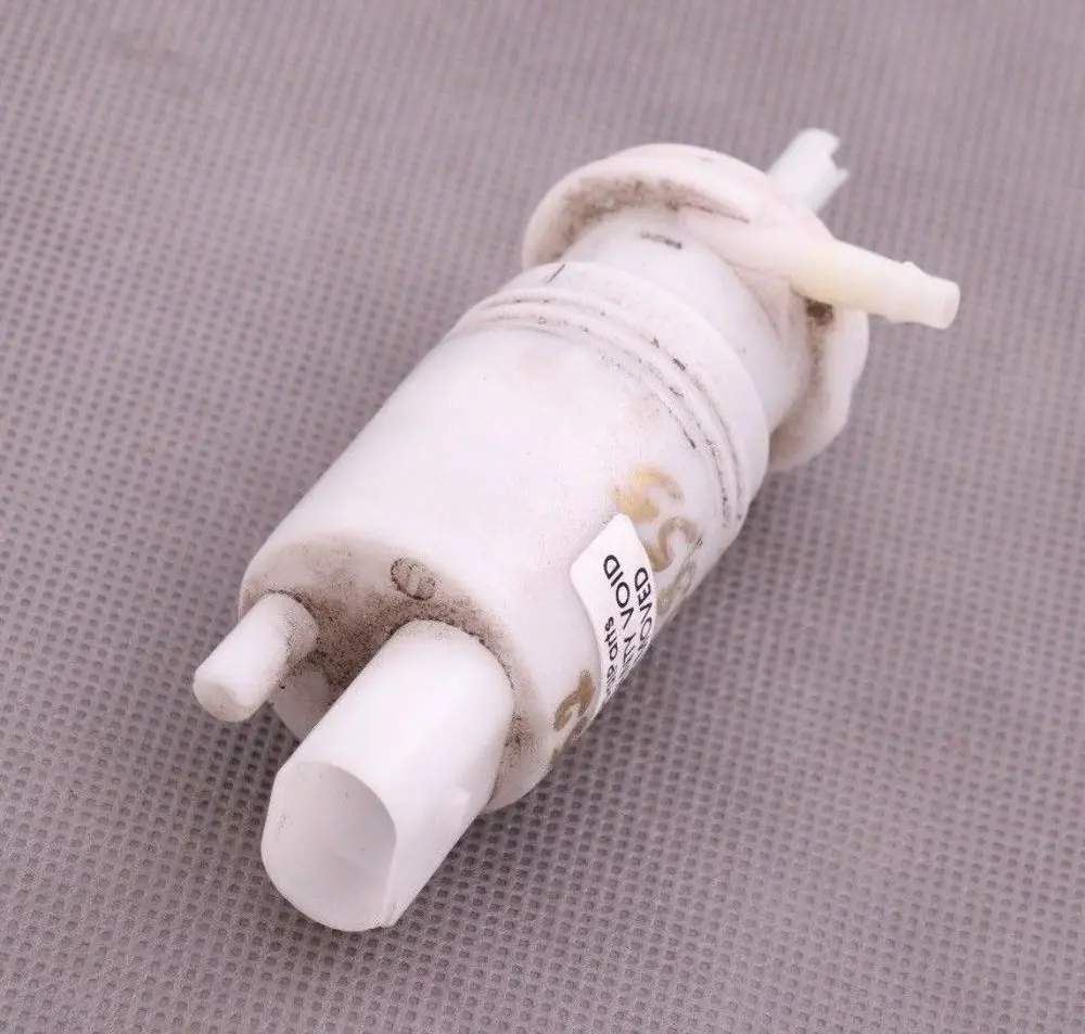 Pompe lave-glace pour Mini Cabrio One Cooper R52 à propos du numéro de pièce 6963855 Mini Cabrio One Cooper R52 Pompe lave-glace - SKU 6963855 - Numéro de pièce 6963855