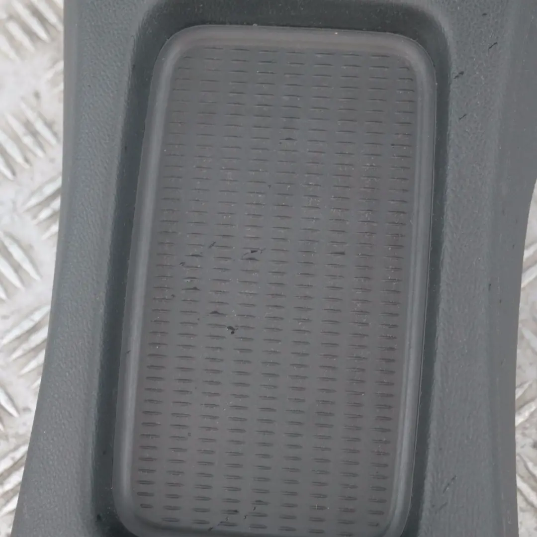 E93N LCI Konsole hinten SCHWARZ 5116 für BMW 3 er E92 E92N E93 mit Teilenummer 6963900 BMW 3 er E92 E92N E93 E93N LCI Konsole hinten SCHWARZ 5116 - SKU 6963900-2 - Teilenummer 6963900