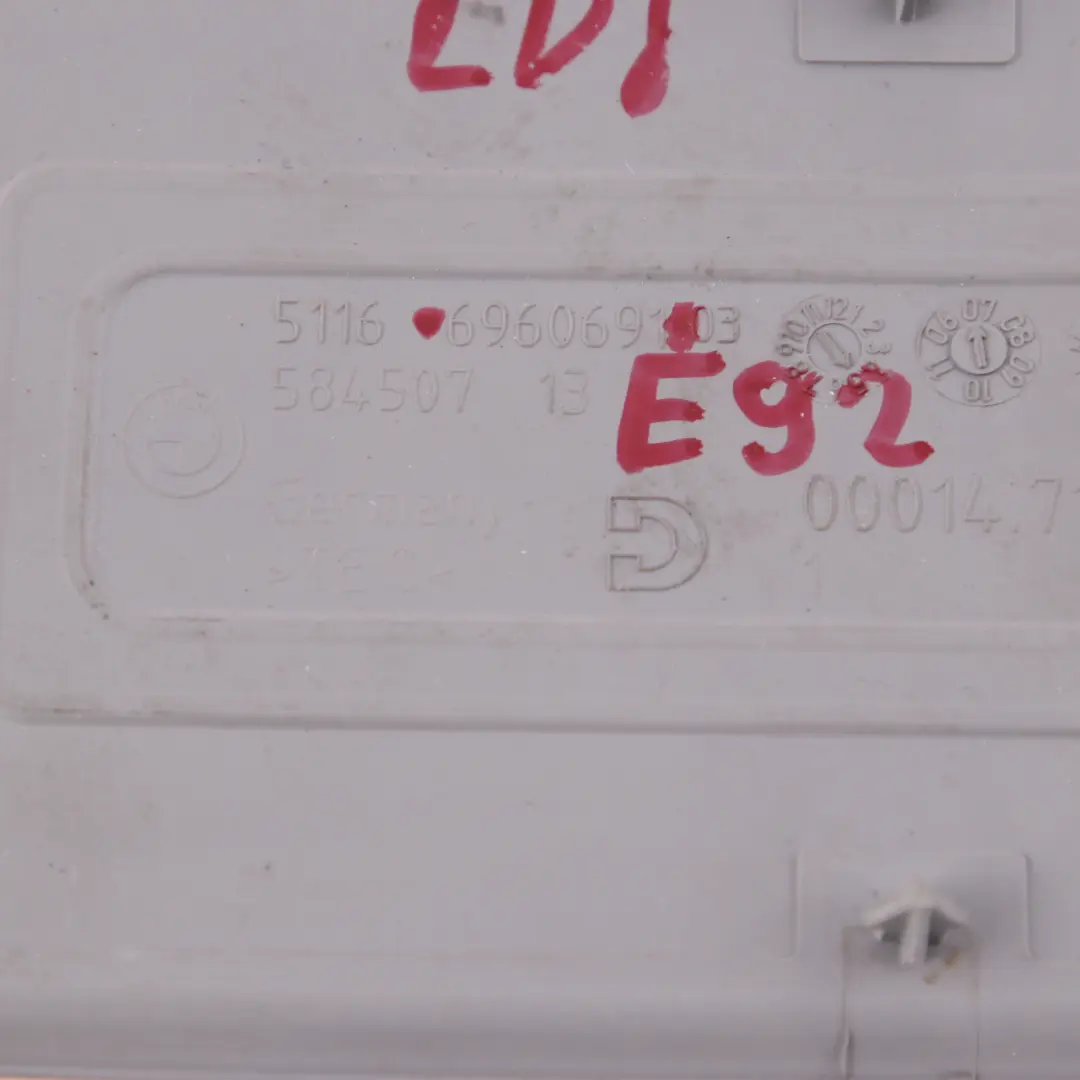 Hintere Konsole Armlehne Gummi Ablagefach Einsatz Matte Grau 6960691 für BMW E92 E93 mit Teilenummer 6963907 BMW E92 E93 Hintere Konsole Armlehne Gummi Ablagefach Einsatz Matte Grau 6960691 - SKU 6963907 - Teilenummer 6963907