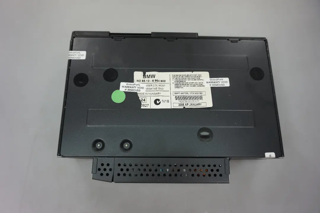 6-disc CD Changer With Magazine to BMW 1 3 Series E81 E87 E90 E91 E92 with Part number 6964602 BMW 1 3 Series E81 E87 E90 E91 E92 6-disc CD Changer With Magazine - SKU 6964602 - Part number 6964602
