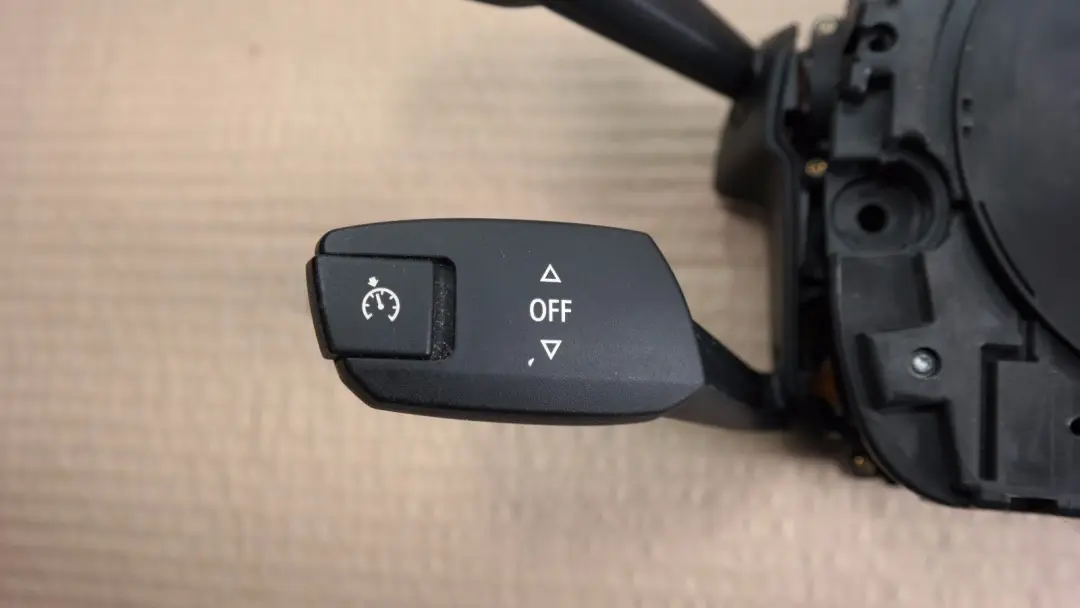 Switch Cluster Cruise Control Stalk Squib Unit to BMW E81 E87 E91 with Part number 6965295 BMW E81 E87 E91 Switch Cluster Cruise Control Stalk Squib Unit - SKU 6965295 - Part number 6965295