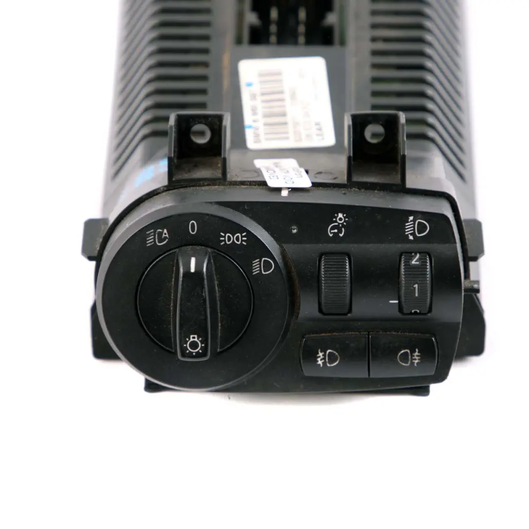 Faros de Control de Luz Interruptor Botones Unidad antiniebla para BMW E85 con número de pieza 6965397 BMW E85 Faros de Control de Luz Interruptor Botones Unidad antiniebla - SKU 6965397 - Número de pieza 6965397