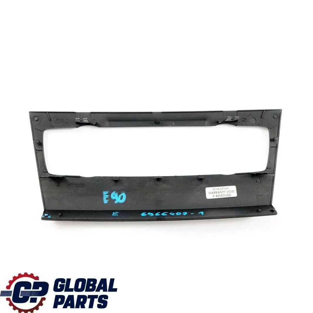 Piastra Frontale Pezzo di Ricambio per BMW E90 E90N E91 E91N E92 E93 con numero di parte 6966407 BMW E90 E90N E91 E91N E92 E93 Piastra Frontale Pezzo di Ricambio - SKU 6966407 - Numero di parte 6966407