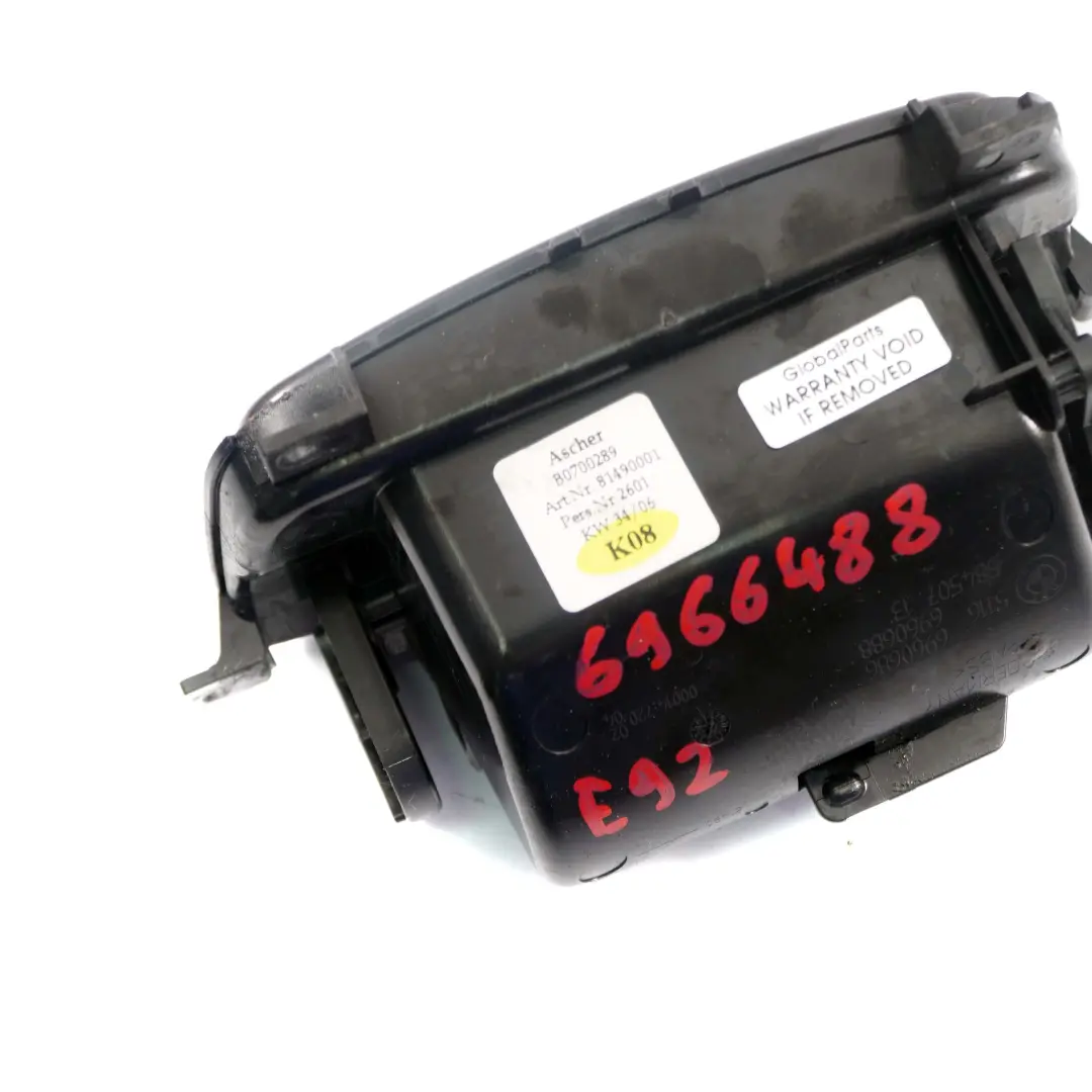 Aschenbecher Mittelkonsole Hinten Diamantschwarz für BMW 3 er E92 E93 mit Teilenummer 6966488 BMW 3 er E92 E93 Aschenbecher Mittelkonsole Hinten Diamantschwarz - SKU 6966488 - Teilenummer 6966488