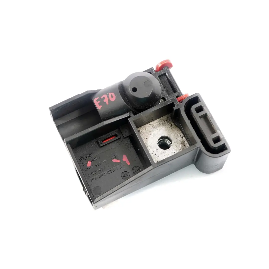 Cavo Positivo Batteria Scatola Terminale Base B+ X6 E71 per BMW X5 E70 con numero di parte 6967184 BMW X5 E70 Cavo Positivo Batteria Scatola Terminale Base B+ X6 E71 - SKU 6967184-1 - Numero di parte 6967184