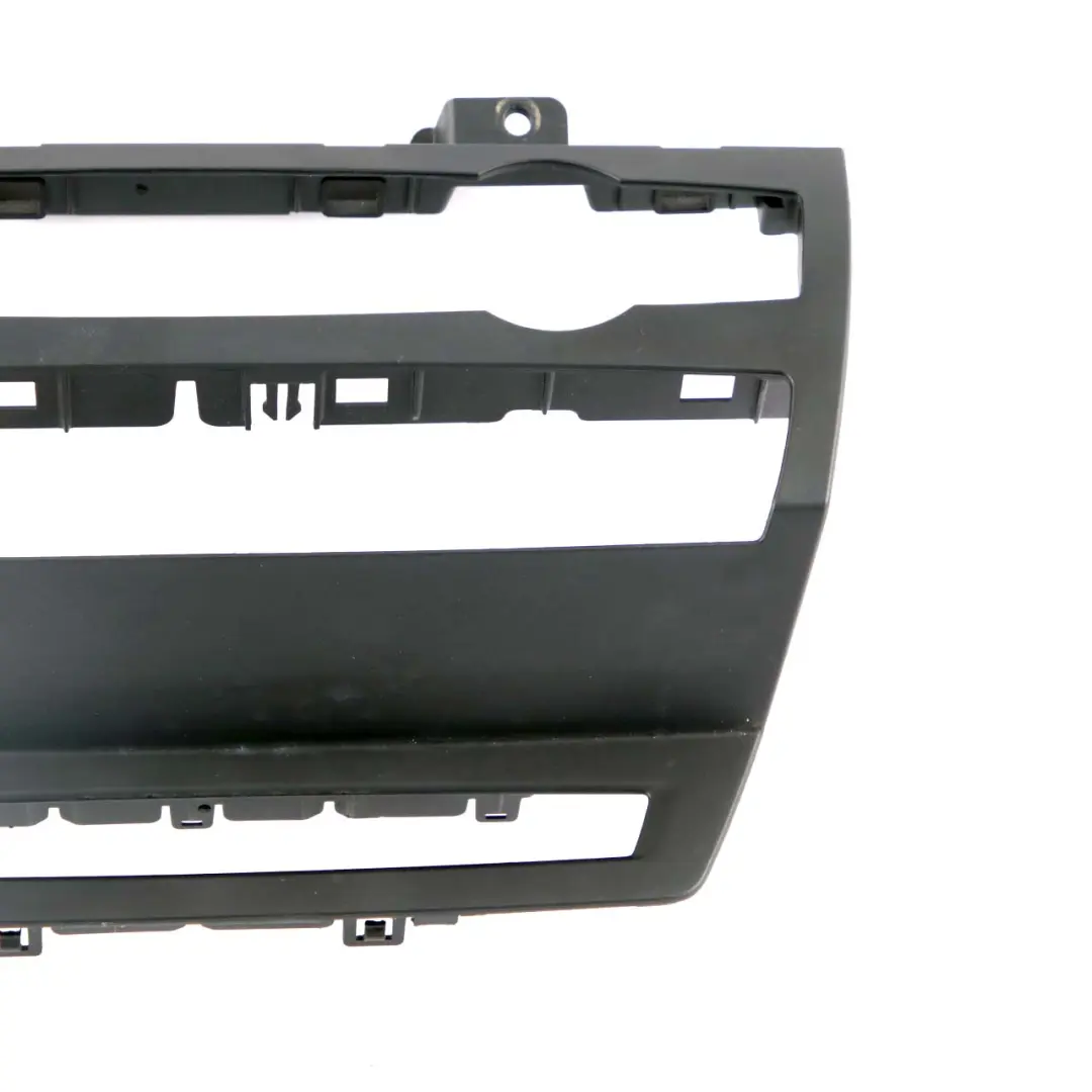 BMW E70 E71 Centralna Osłona Radia Czarna - SKU 6967464 - Numer Części 7161797