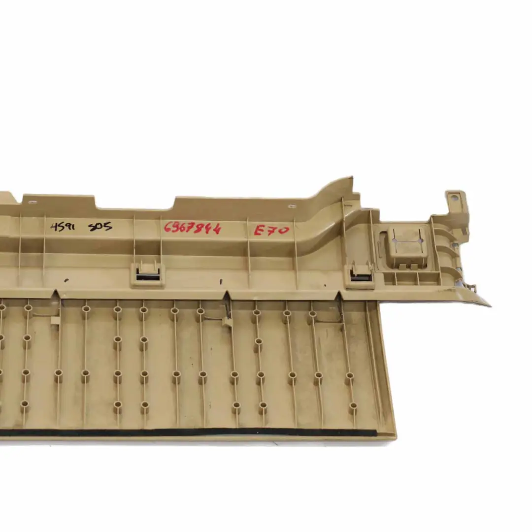 Tapa de umbral de carga maletero Embellecedor Beige 7145899 para BMW X5 E70 con número de pieza 6967844 BMW X5 E70 Tapa de umbral de carga maletero Embellecedor Beige 7145899 - SKU 6967844 - Número de pieza 6967844