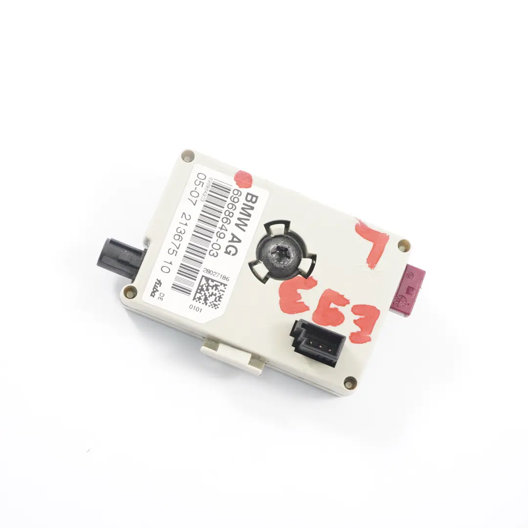 Aerial Antenna Amplifier FM/AM Left N/S to BMW E93 Convertible with Part number 6968649 BMW E93 Convertible Aerial Antenna Amplifier FM/AM Left N/S - SKU 6968649 - Part number 6968649