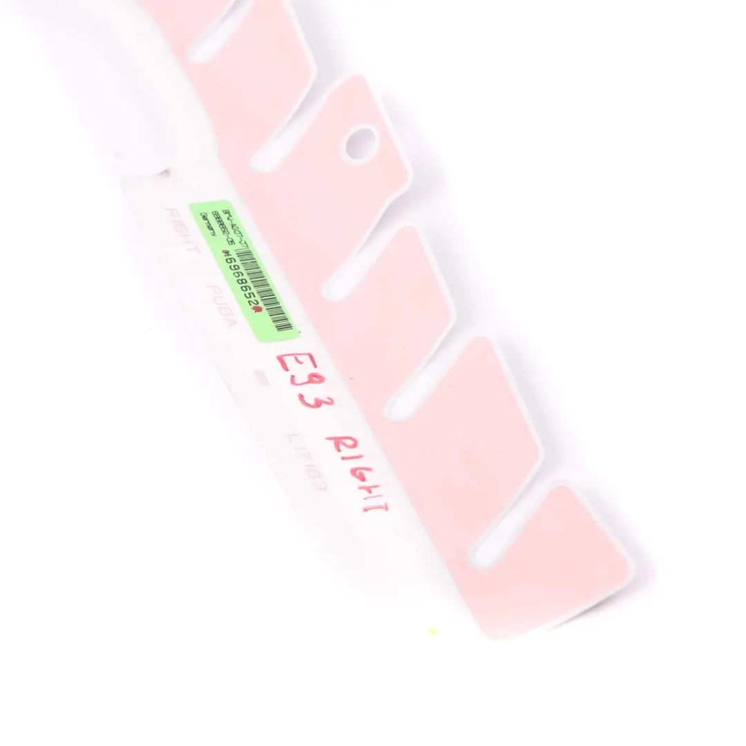 E93N LCI Aerial Antenna AM / FM Right O/S to BMW 3 Series E93 with Part number 6968652 BMW 3 Series E93 E93N LCI Aerial Antenna AM / FM Right O/S - SKU 6968652 - Part number 6968652