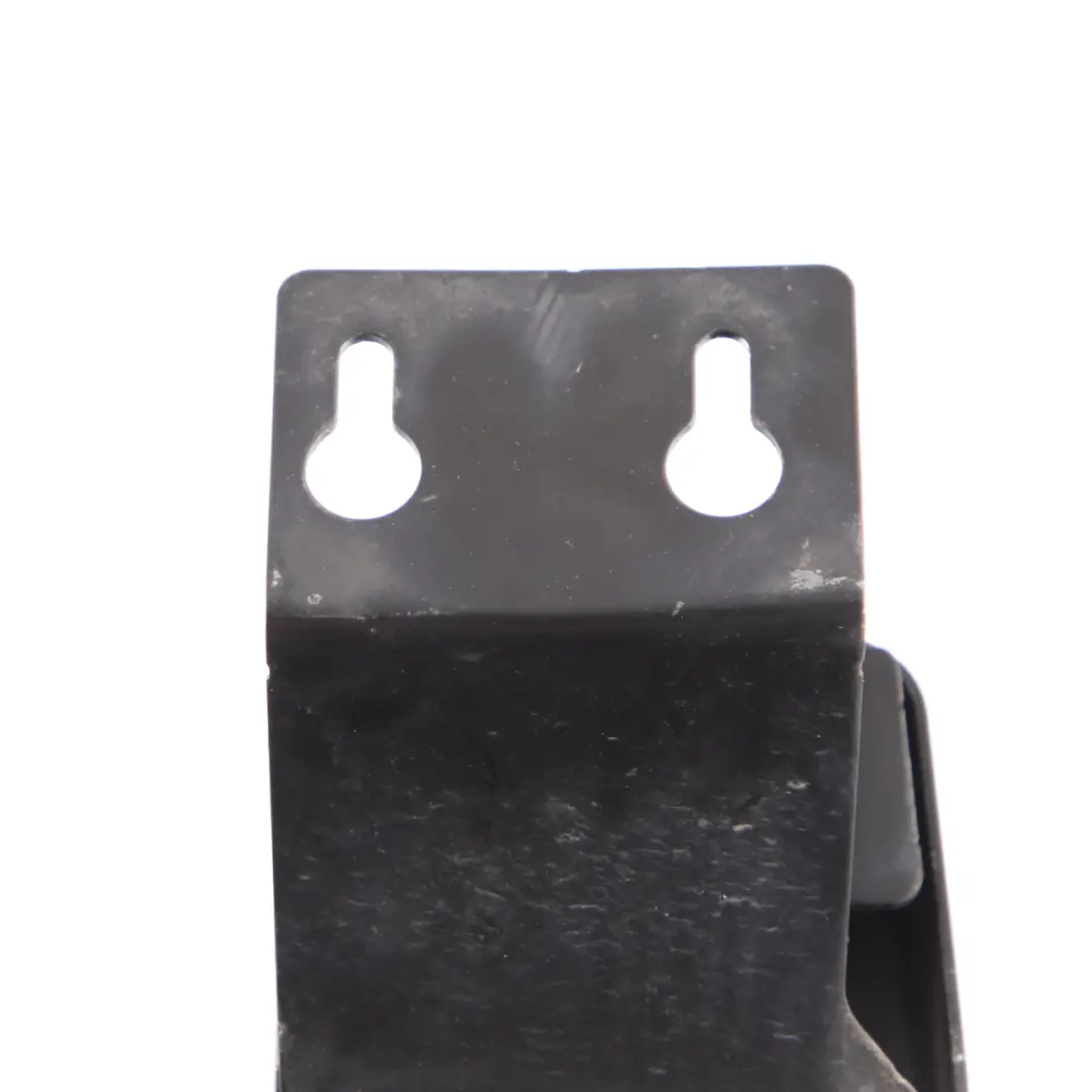 Łapa Wspornik Uchwyt Klaksonu Alarmu Zasilania do BMW X5 E53 o numerze 6969941 BMW X5 E53 Łapa Wspornik Uchwyt Klaksonu Alarmu Zasilania - SKU 6969941 - Numer Części 6969941