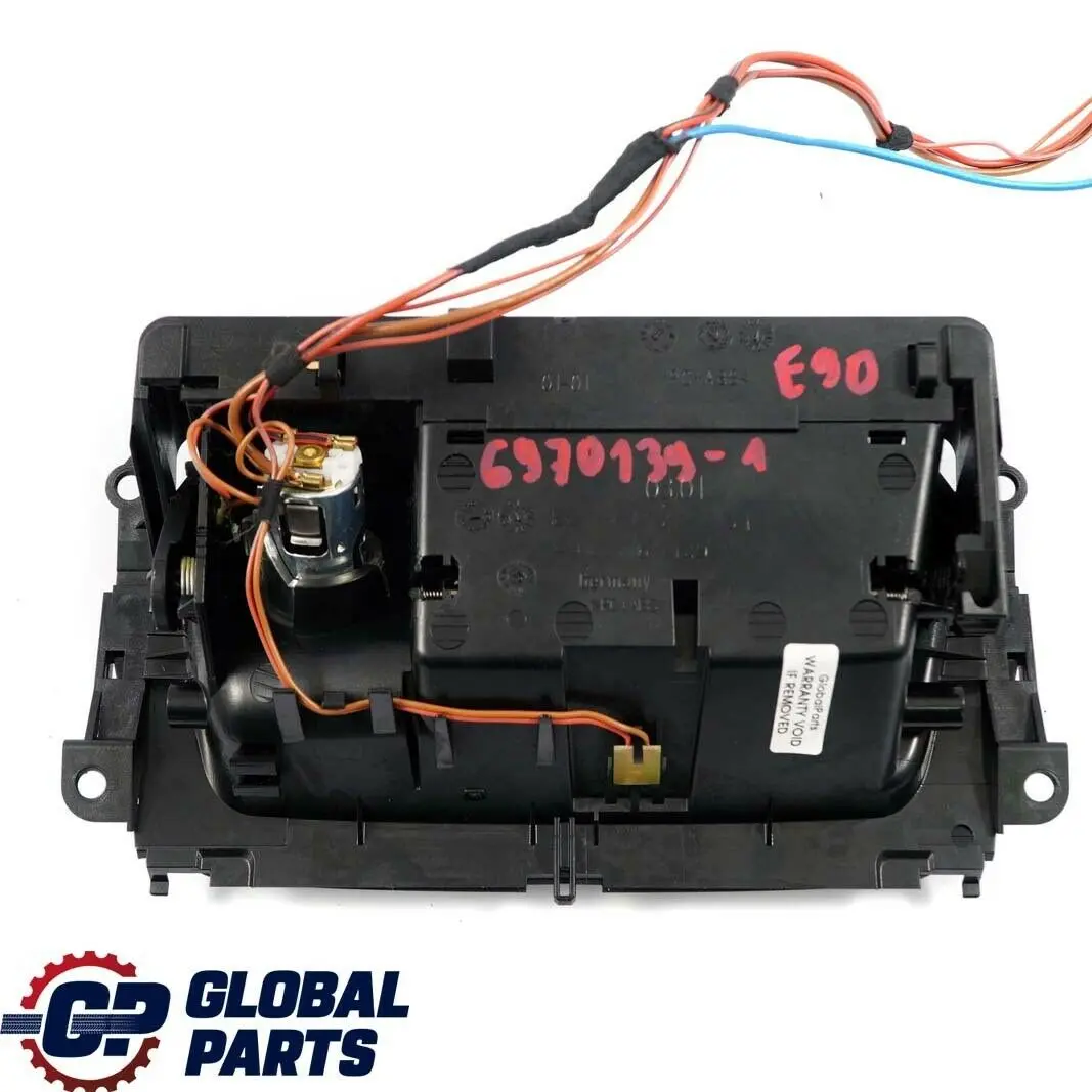BMW E90 E91 Trim Posacenere Accendino Centro Console Argento Titan 90 - SKU 6970139-1 - Numero di parte 6970139
