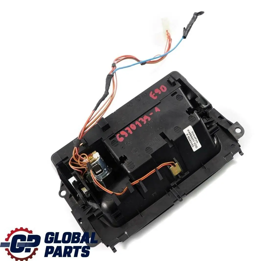 BMW E90 E91 Trim Posacenere Accendino Centro Console Argento Titan 90 - SKU 6970139-1 - Numero di parte 6970139