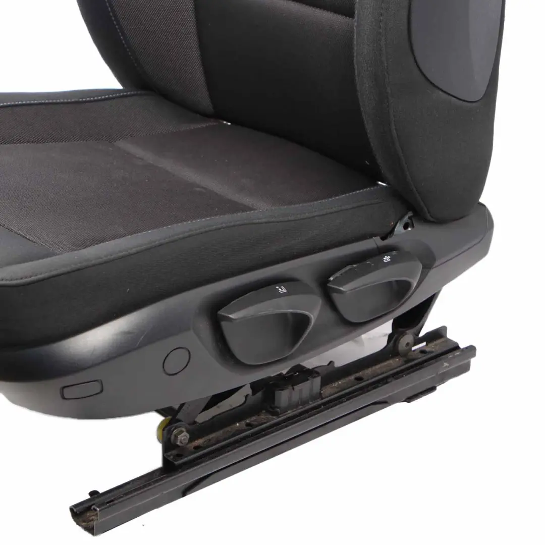 Siège Intérieur Tissu Avant Gauche Network Anthracite pour BMW E87 à propos du numéro de pièce 6970531 BMW E87 Siège Intérieur Tissu Avant Gauche Network Anthracite - SKU 6970531 - Numéro de pièce 6970531