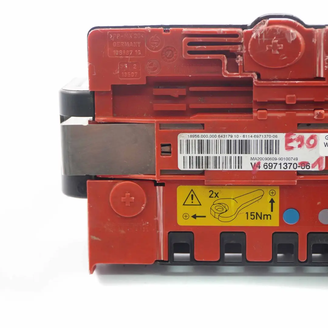 Caja distribución de energía para BMW E81 E82 X1 E84 E87 E90 E91 E92 con número de pieza 6971370 BMW E81 E82 X1 E84 E87 E90 E91 E92 Caja distribución de energía - SKU 6971370-1 - Número de pieza 6971370