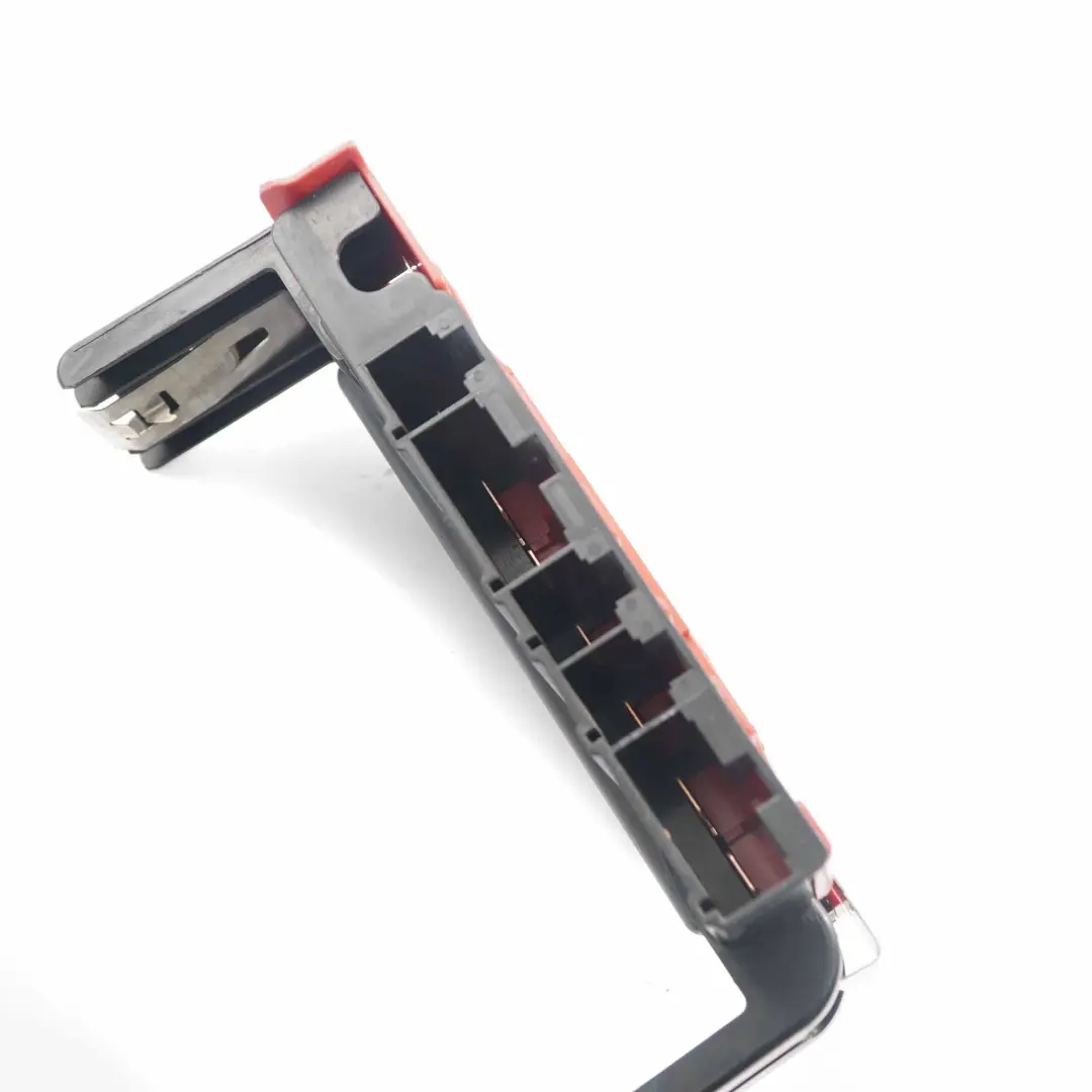 Distribution Box to BMW E81 E82 X1 E84 E87 E90 E91 E92 Power with Part number 6971370 BMW E81 E82 X1 E84 E87 E90 E91 E92 Power Distribution Box - SKU 6971370-1 - Part number 6971370