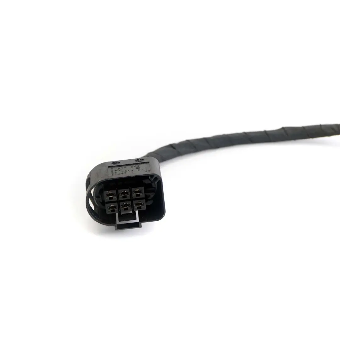 Kabel wiązka drzwi prawy przód do BMW E60 E61 o numerze 6972577 BMW E60 E61 Kabel wiązka drzwi prawy przód - SKU 6972577 - Numer Części 6972577