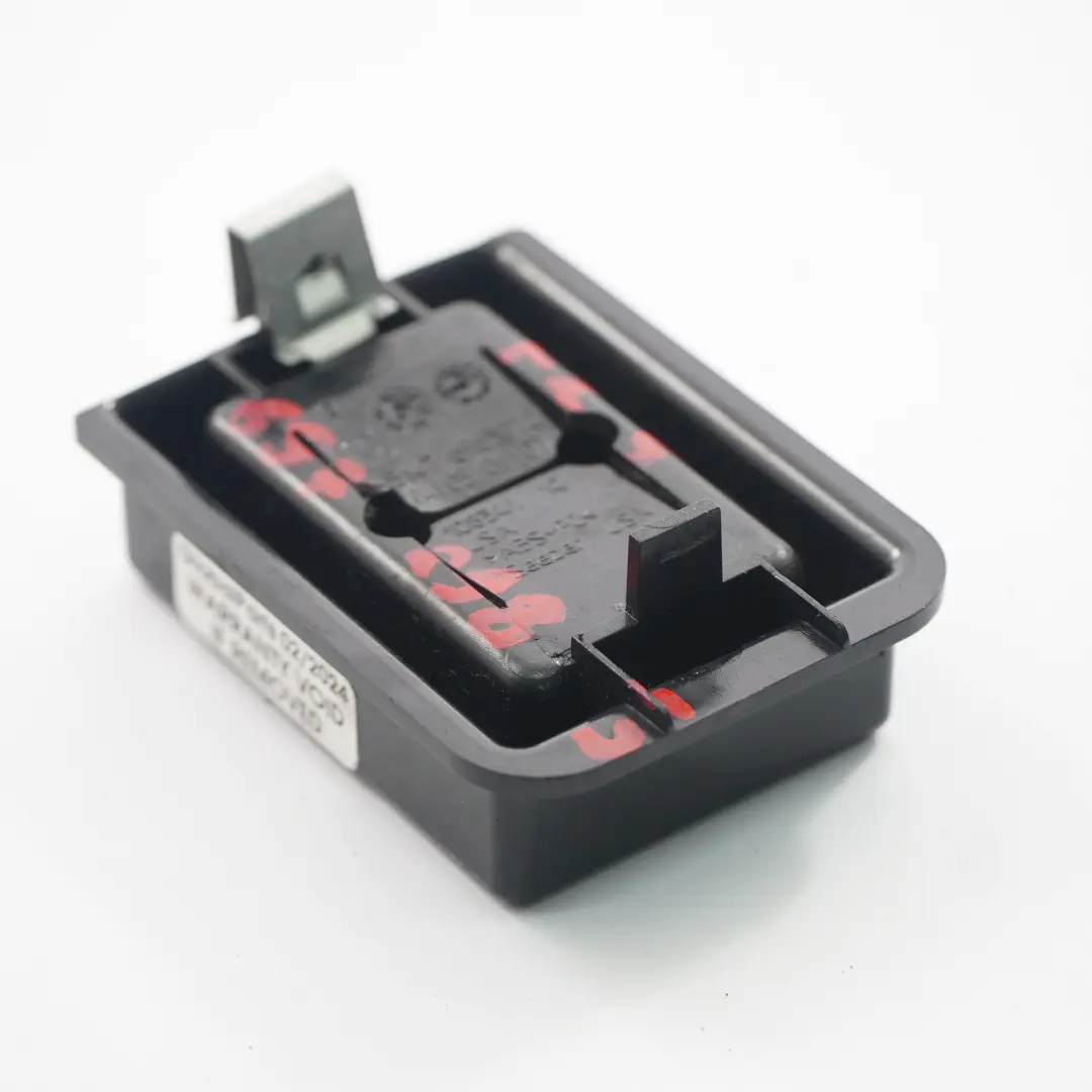 Tapa maletero trasero Gancho fijación lazo 6963872 para BMW X3 F25 X5 E70 con número de pieza 6972985 BMW X3 F25 X5 E70 Tapa maletero trasero Gancho fijación lazo 6963872 - SKU 6972985 - Número de pieza 6972985