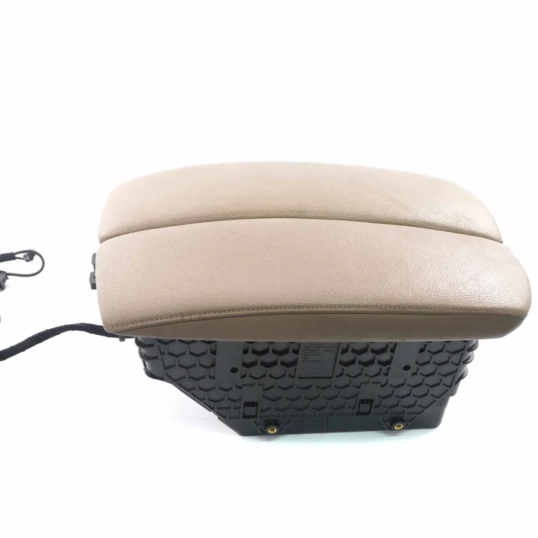 Bracciolo centrale anteriore Consolle telefono in pelle Camel per BMW X5 E70 con numero di parte 6973471 BMW X5 E70 Bracciolo centrale anteriore Consolle telefono in pelle Camel - SKU 6973471 - Numero di parte 6973471
