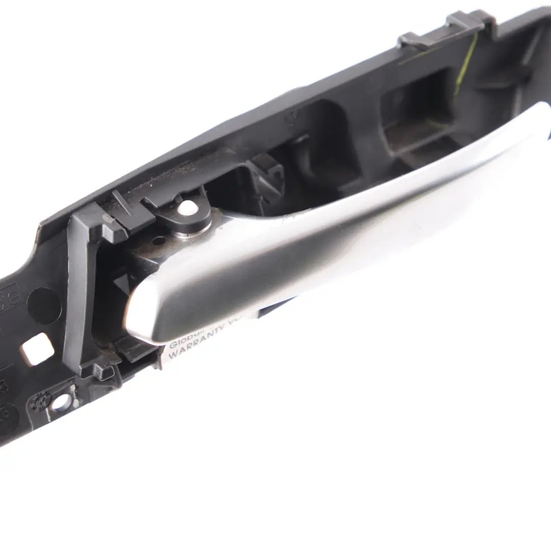Supporto Maniglia Porta Esterna Posteriore Sinistra Cromo per BMW X5 E70 con numero di parte 6974297 BMW X5 E70 Supporto Maniglia Porta Esterna Posteriore Sinistra Cromo - SKU 6974297 - Numero di parte 6974297