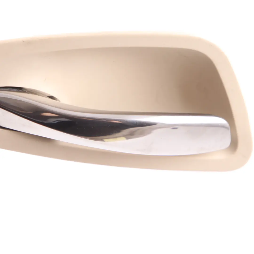 Poignée carte porte intérieure gauche garniture Creambeige pour BMW E92 E93 à propos du numéro de pièce 6975499 BMW E92 E93 Poignée carte porte intérieure gauche garniture Creambeige - SKU 6975499 - Numéro de pièce 6975499