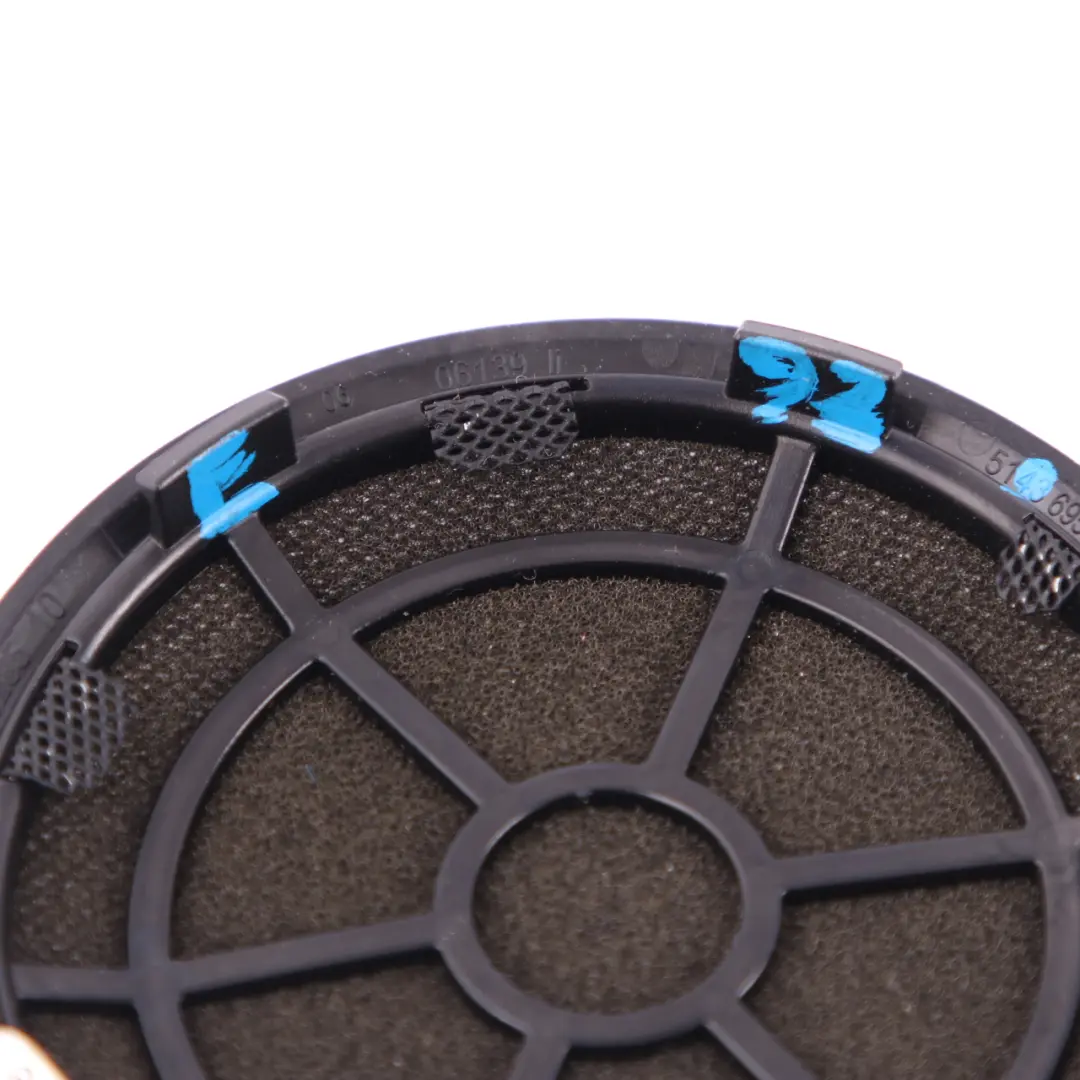 Cubierta Altavoz Trasero Izquierdo Negro para BMW E92 E93 LCI con número de pieza 6975511 BMW E92 E93 LCI Cubierta Altavoz Trasero Izquierdo Negro - SKU 6975511 - Número de pieza 6975511