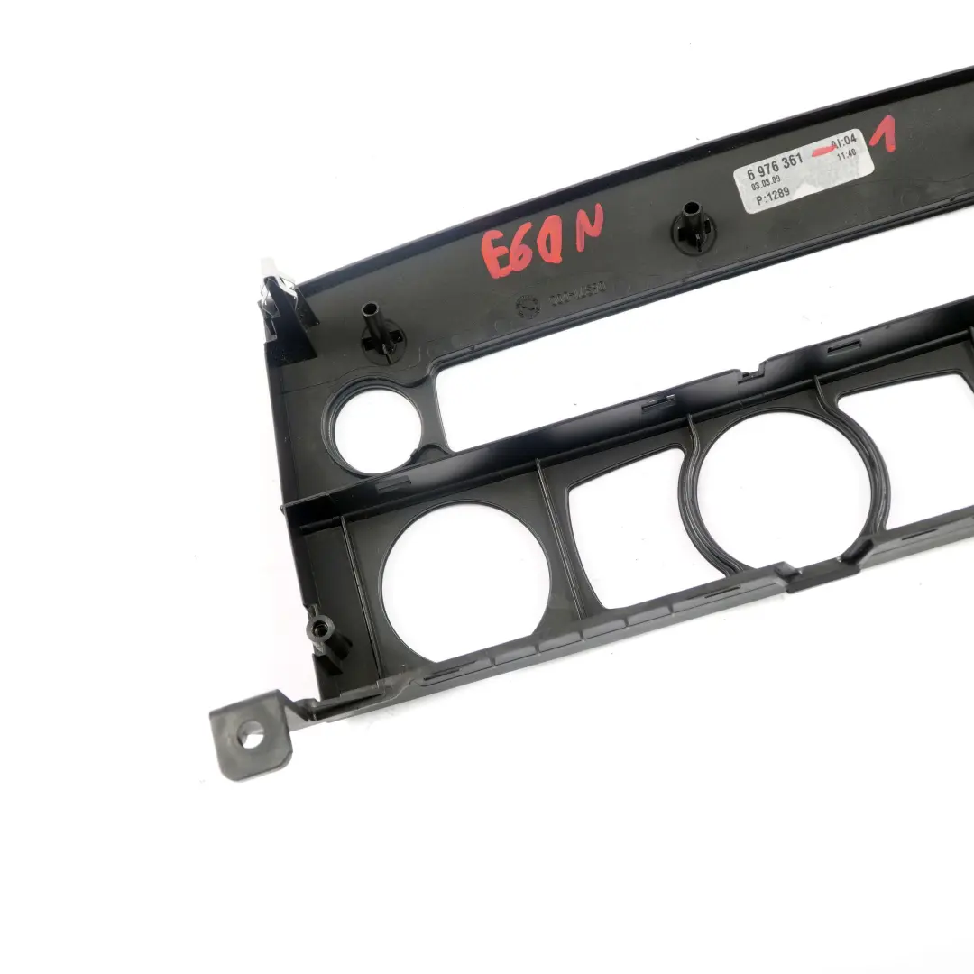 Ramka Osłona Panelu Klimatyzacji do BMW E60 E61 LCI o numerze 6976361 BMW E60 E61 LCI Ramka Osłona Panelu Klimatyzacji - SKU 6976361-1 - Numer Części 6976361