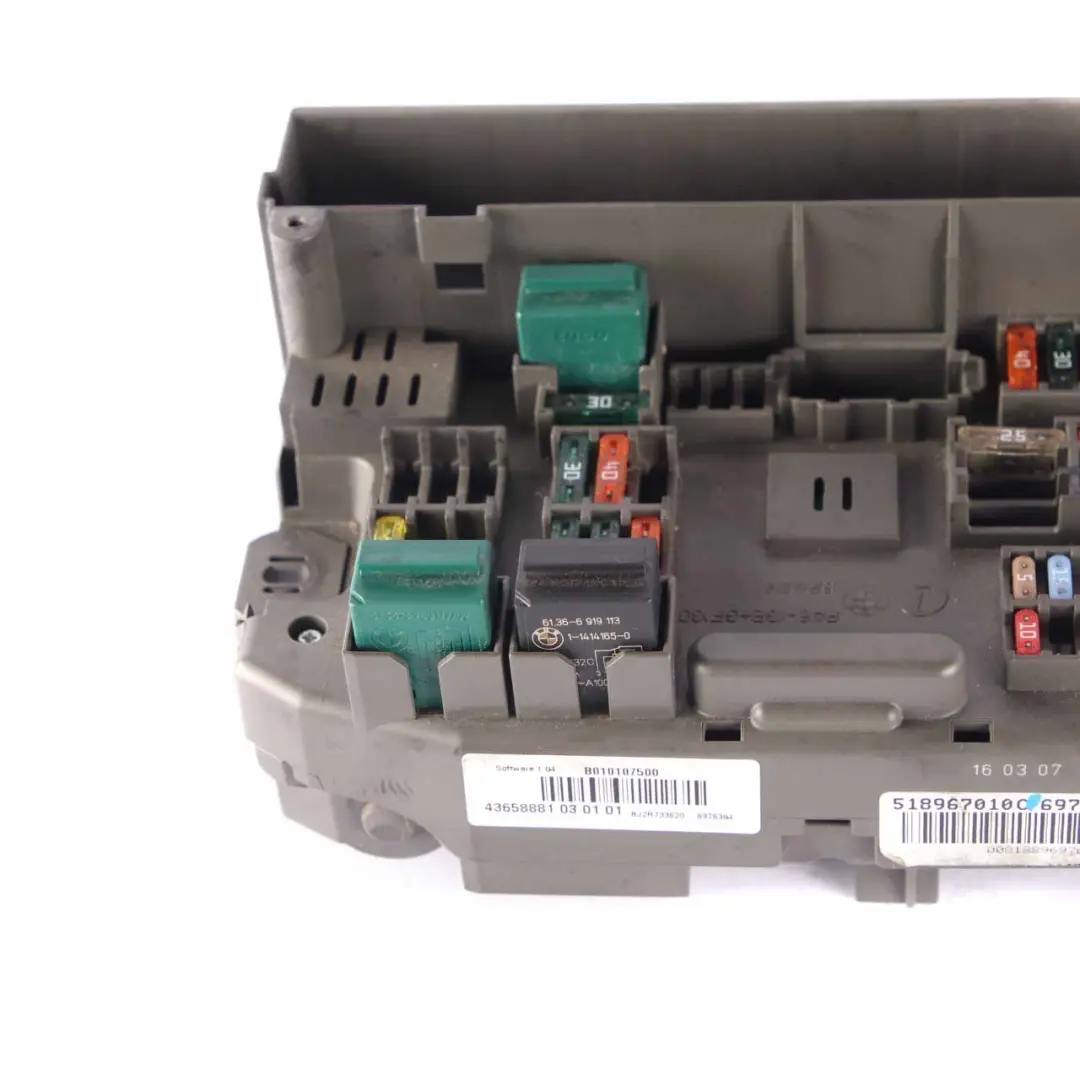 Caja de fusibles de distribución energía Módulo de control frontal para BMW X5 E70 con número de pieza 6976384 BMW X5 E70 Caja de fusibles de distribución energía Módulo de control frontal - SKU 6976384 - Número de pieza 6976384