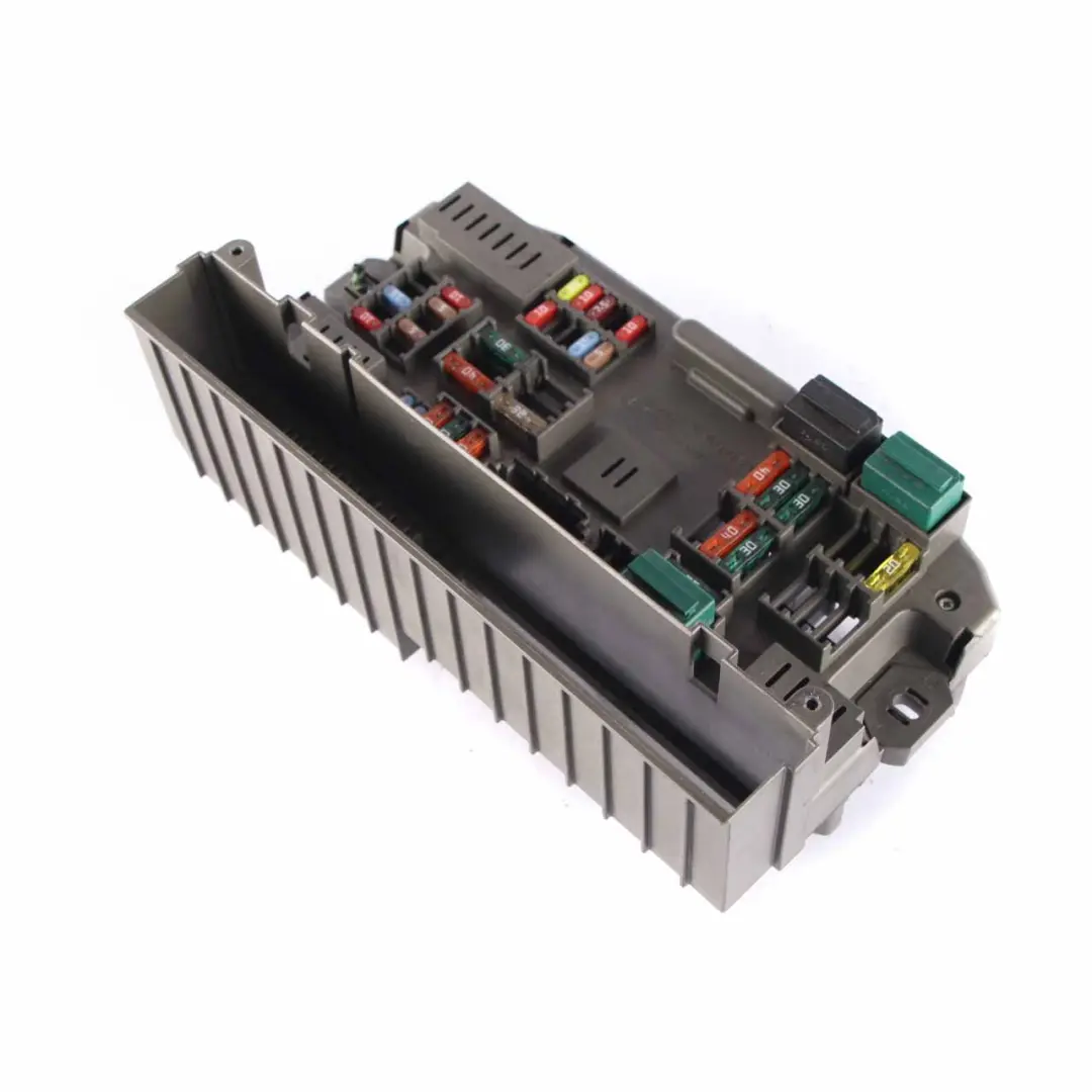 Caja de fusibles de distribución energía Módulo de control frontal para BMW X5 E70 con número de pieza 6976384 BMW X5 E70 Caja de fusibles de distribución energía Módulo de control frontal - SKU 6976384 - Número de pieza 6976384