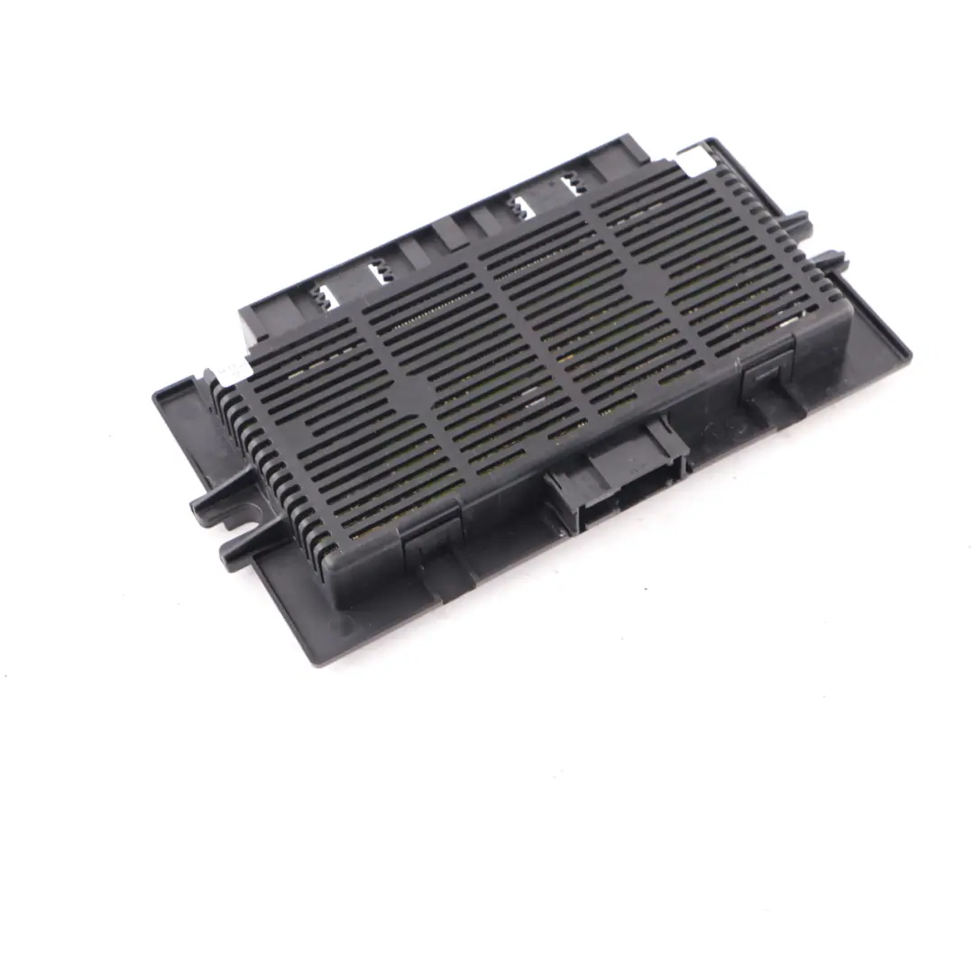 Fußraumlicht Modul Steuergerät ECU PL2 FRMFA für BMW E87 Xenon mit Teilenummer 6977724 BMW E87 Xenon Fußraumlicht Modul Steuergerät ECU PL2 FRMFA - SKU 6977724-2 - Teilenummer 6977724