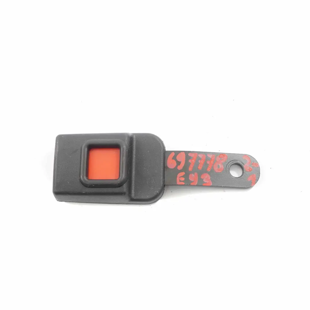 Verrouillage de la boucle arrière ceinture sécurité centrale cabriolet pour BMW E93 à propos du numéro de pièce 6977782 BMW E93 Verrouillage de la boucle arrière ceinture sécurité centrale cabriolet - SKU 6977782-1 - Numéro de pièce 6977782