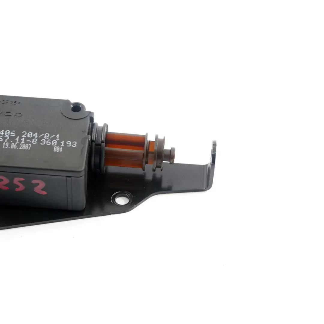 Capot Cabriolet Conduit Verrouiller Arriere pour Mini R52 à propos du numéro de pièce 6977839 Mini R52 Capot Cabriolet Conduit Verrouiller Arriere - SKU 6977839 - Numéro de pièce 6977839