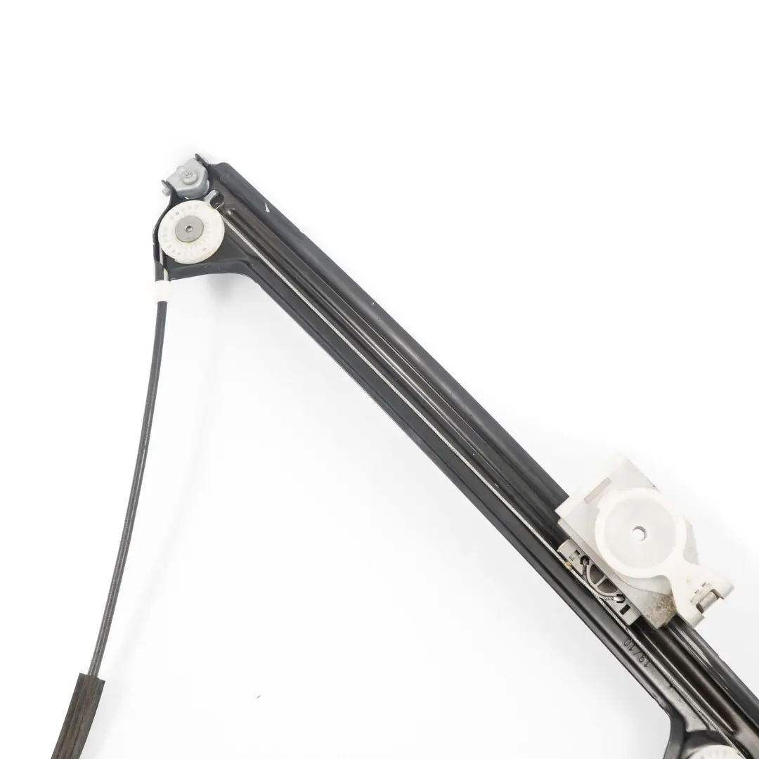 Conduit Leve-vitre avant Gauche 6762 pour BMW E81 E82 E88 à propos du numéro de pièce 6978845 BMW E81 E82 E88 Conduit Leve-vitre avant Gauche 6762 - SKU 6978845-2 - Numéro de pièce 6978845