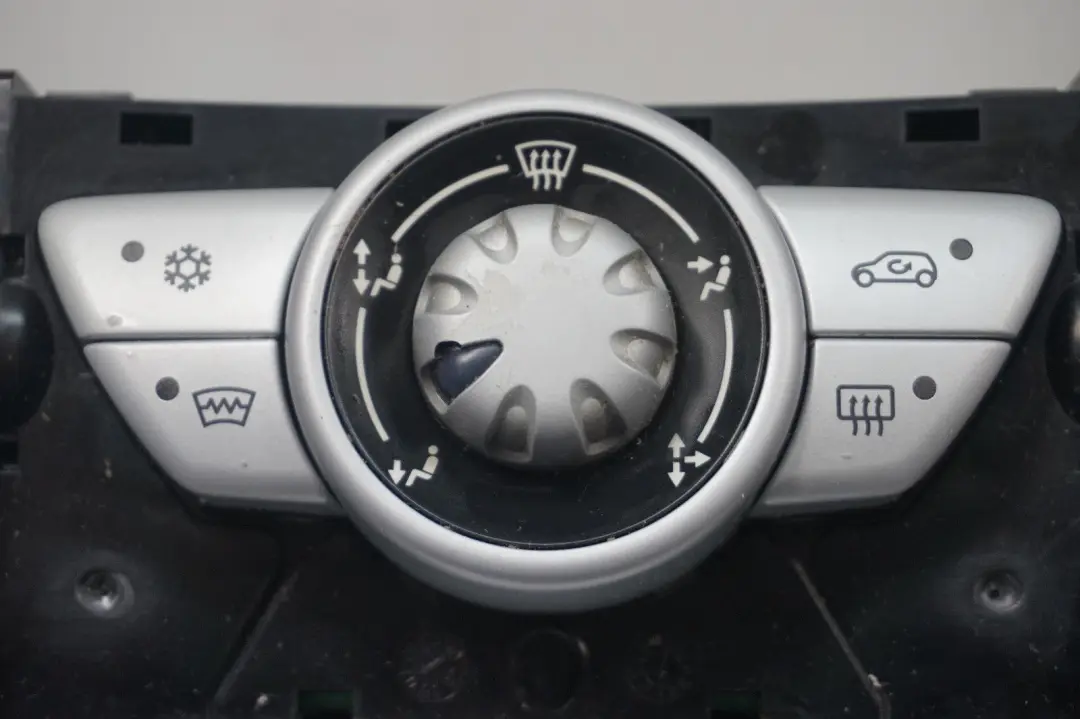 Condizionata Heizungssteuereinheit Interruttore per Mini Cooper One R56 Aria con numero di parte 69797002 Mini Cooper One R56 Aria Condizionata Heizungssteuereinheit Interruttore - SKU 69797002-6 - Numero di parte 69797002