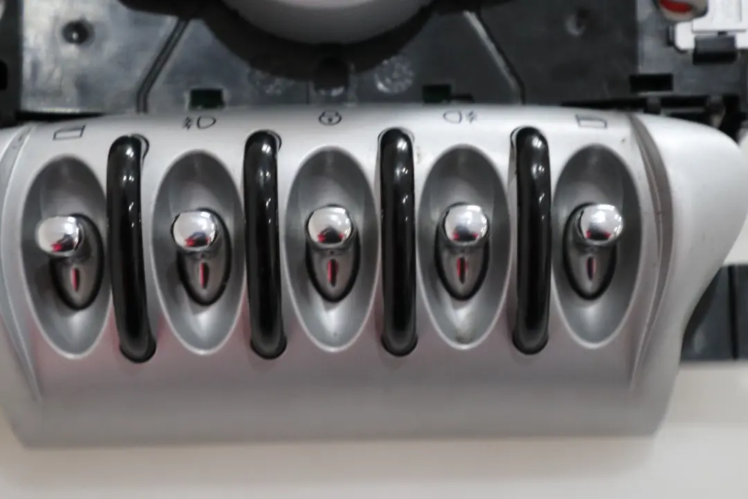 Klimaanlage Bedienteil Heizung 69797002 für Mini Cooper One 9 R56 mit Teilenummer 3454855 Mini Cooper One 9 R56 Klimaanlage Bedienteil Heizung 69797002 - SKU 69797002-9 - Teilenummer 3454855