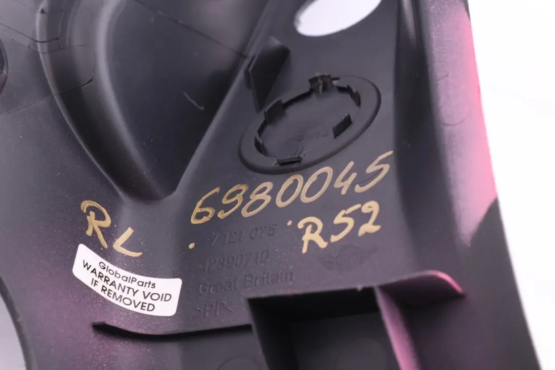 Registrazione Fondo Scomparto SX 7121075 per Mini Cooper R52 Cabrio con numero di parte 6980045 Mini Cooper R52 Cabrio Registrazione Fondo Scomparto SX 7121075 - SKU 6980045 - Numero di parte 6980045