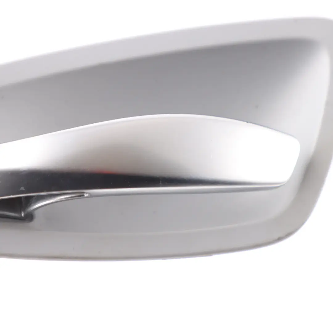 Tirador Interior Puerta BMW E81 E82 Interior Derecho 6962101 para con número de pieza 6980095 Tirador Interior Puerta BMW E81 E82 Interior Derecho 6962101 - SKU 6980095 - Número de pieza 6980095