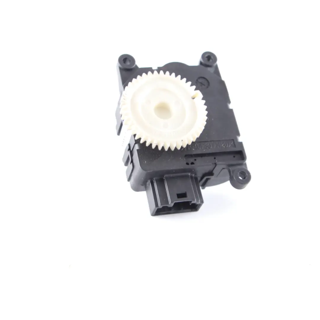 Actionneur Distribution d'air Moteur de volet Chauffage pour Mini R50 R52 R53 à propos du numéro de pièce 6982667 Mini R50 R52 R53 Actionneur Distribution d'air Moteur de volet Chauffage - SKU 6982667 - Numéro de pièce 6982667