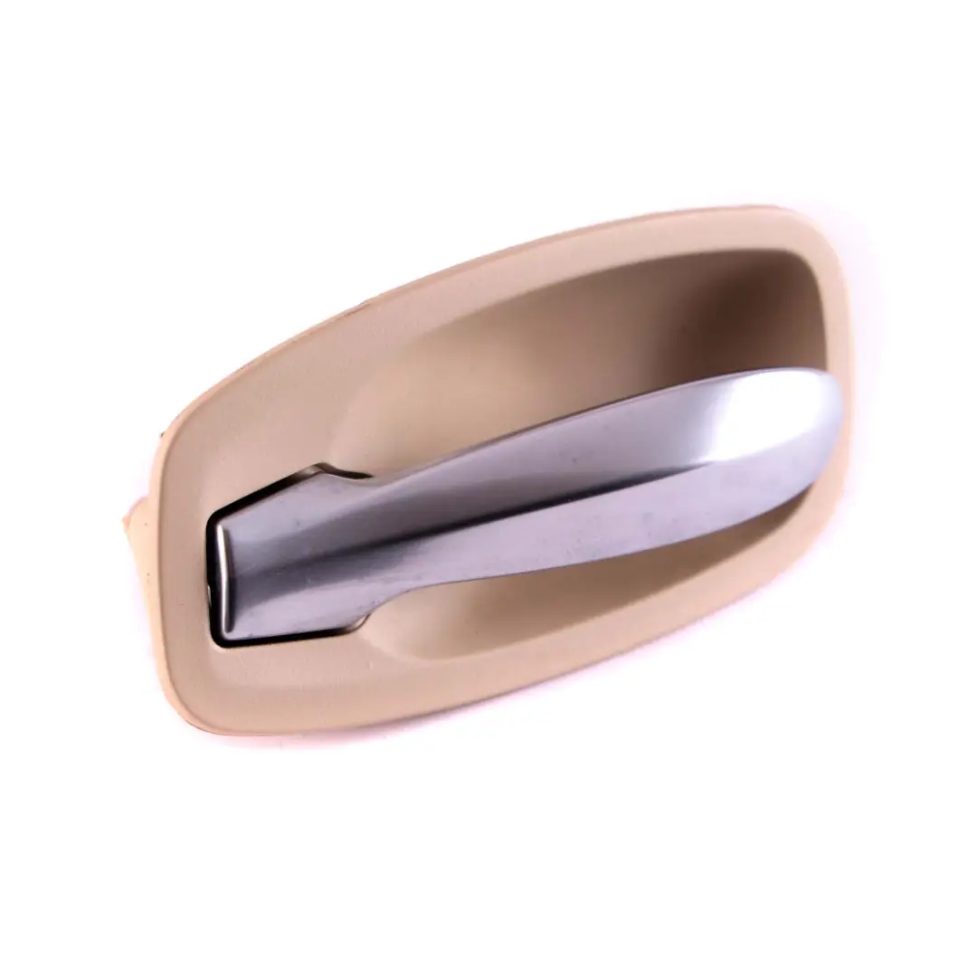 Klamka Wewnętrzna Lewy Przód Beżowa do BMW E60 E61 LCI o numerze 6983739 BMW E60 E61 LCI Klamka Wewnętrzna Lewy Przód Beżowa - SKU 6983739 - Numer Części 6983739