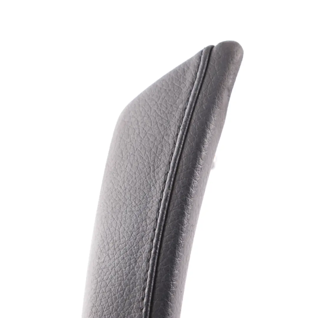  Tirador tarjeta puerta BMW E60 E61 Izquierda Interior Agarre Cuero Negro - SKU 6983863 - Número de pieza 6983863