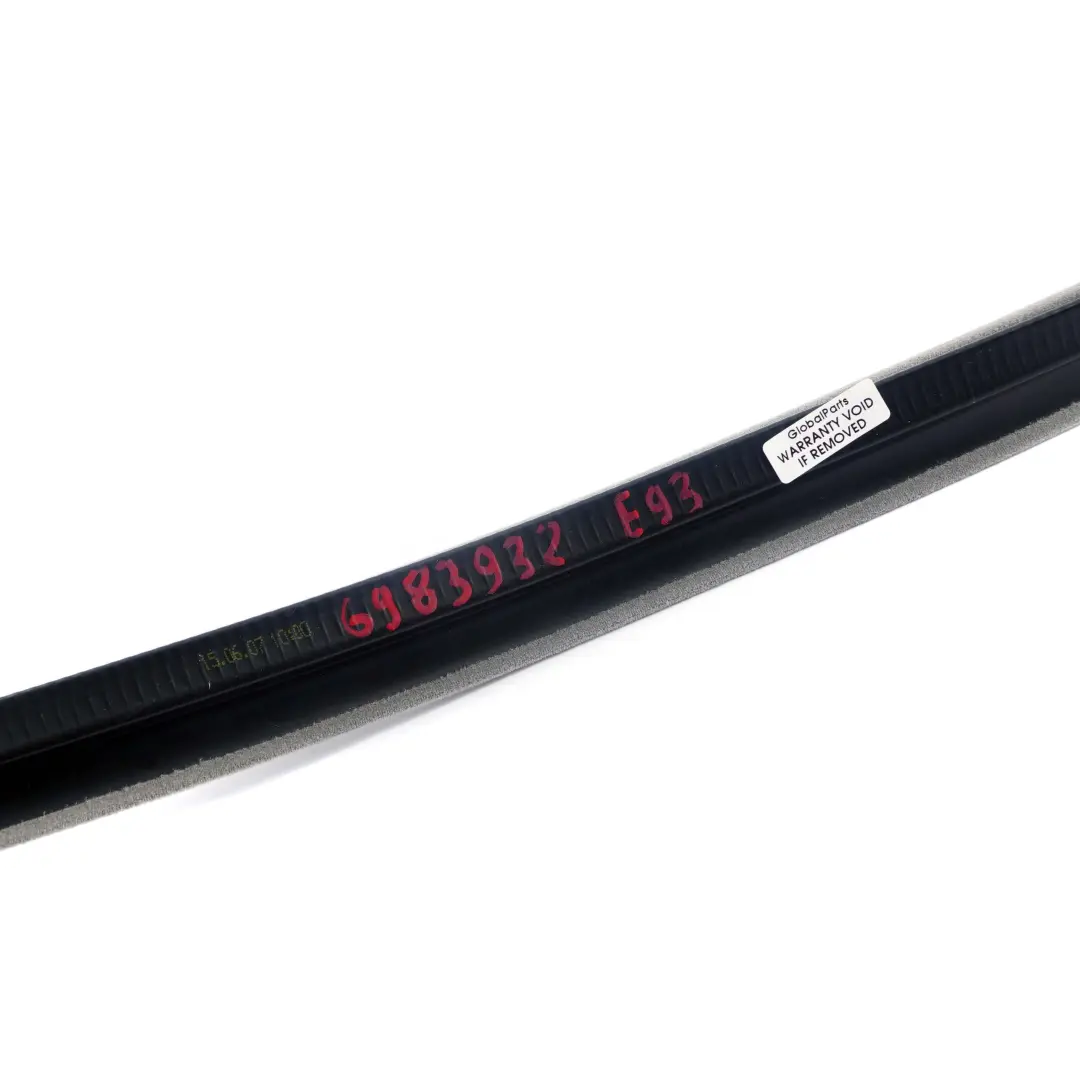 Capote arriere rigide pliante Joint d'etancheite gris pour BMW E93 Cabriolet à propos du numéro de pièce 6983932 BMW E93 Cabriolet Capote arriere rigide pliante Joint d'etancheite gris - SKU 6983932 - Numéro de pièce 6983932