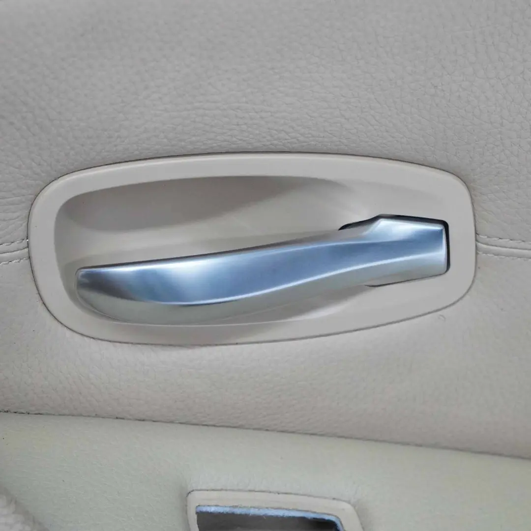 Türverkleidung Leder Hinten Rechts Beige für BMW 5 er E60 E61 LCI mit Teilenummer 6984392 BMW 5 er E60 E61 LCI Türverkleidung Leder Hinten Rechts Beige - SKU 6984392-1 - Teilenummer 6984392