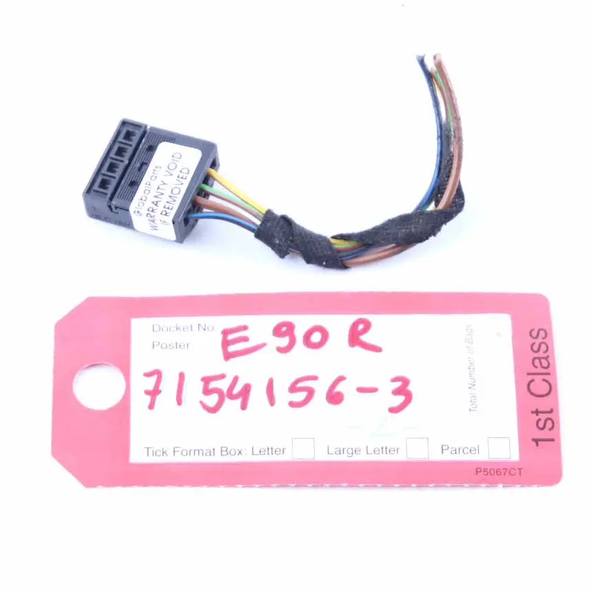 Luce Posteriore Destra Coperchio Baule Lampada Presa Cablaggio per BMW E90 con numero di parte 6984746 BMW E90 Luce Posteriore Destra Coperchio Baule Lampada Presa Cablaggio - SKU 6984746-1 - Numero di parte 6984746