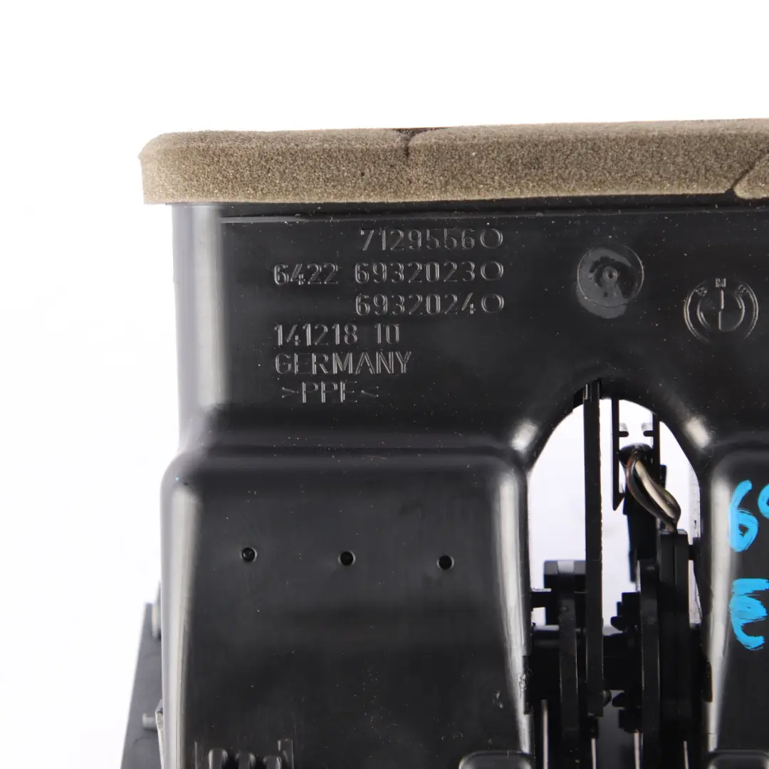 Centre Console Fresh Air Grille Vent Cream Beige 6932023 to BMW E60 E61 LCI Rear with Part number 6985301 BMW E60 E61 LCI Rear Centre Console Fresh Air Grille Vent Cream Beige 6932023 - SKU 6985301 - Part number 6985301