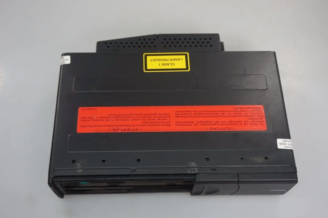 Caricatore CD a 6 Dischi Con Caricatore per BMW E81 E87 E90 E91 E92 con numero di parte 6986077 BMW E81 E87 E90 E91 E92 Caricatore CD a 6 Dischi Con Caricatore - SKU 6986077-1 - Numero di parte 6986077