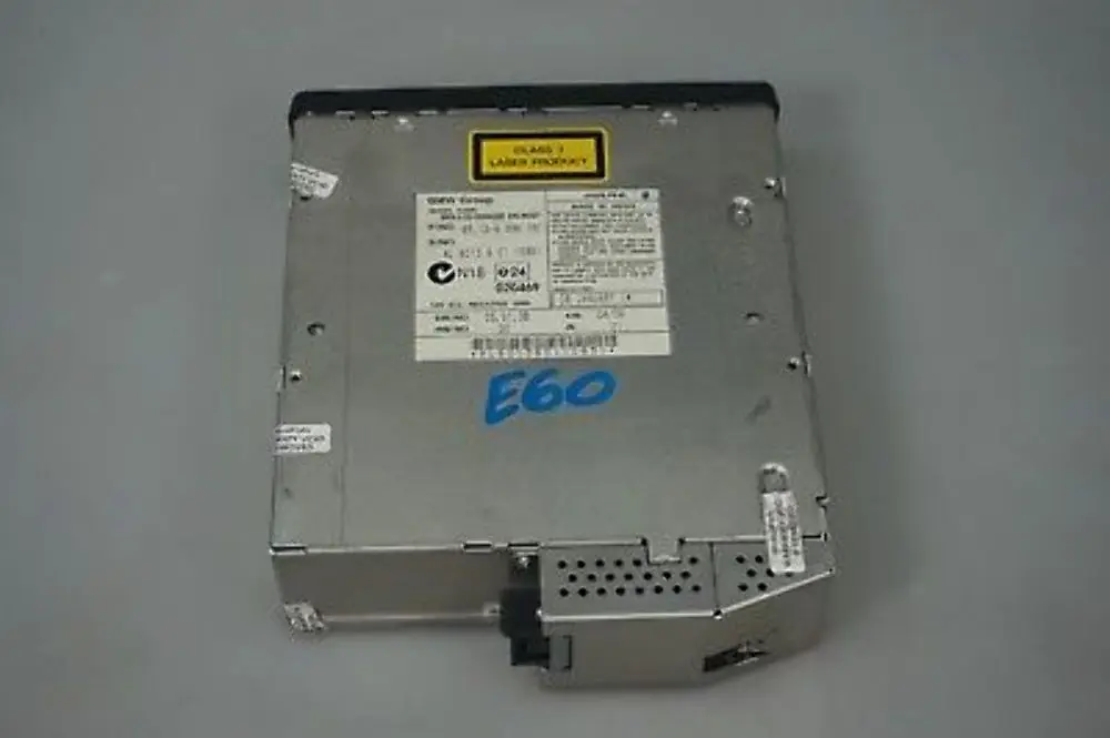 BMW E60 E61 E63 E64 Changeur CD compact 6 disques avec chargeur - SKU 6986081 - Numéro de pièce 6986081